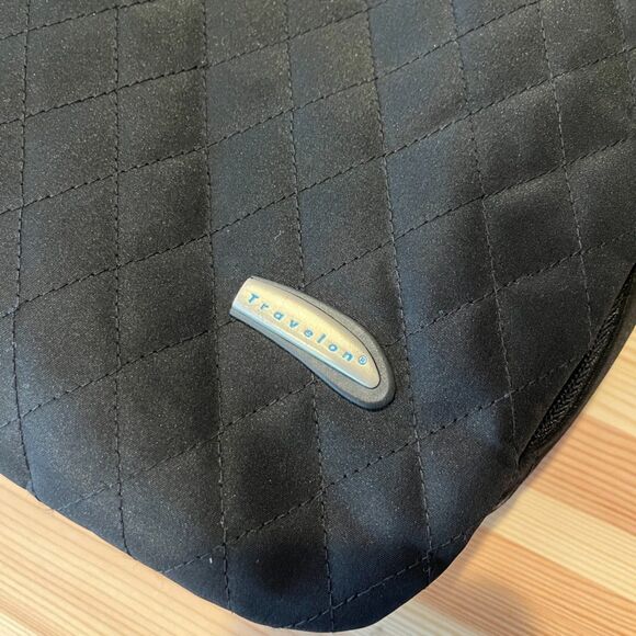 Travelon Black Travel Sling Crossbody Nylon Multi-Pocket Unisex Lightweight - Picture 10 of 10